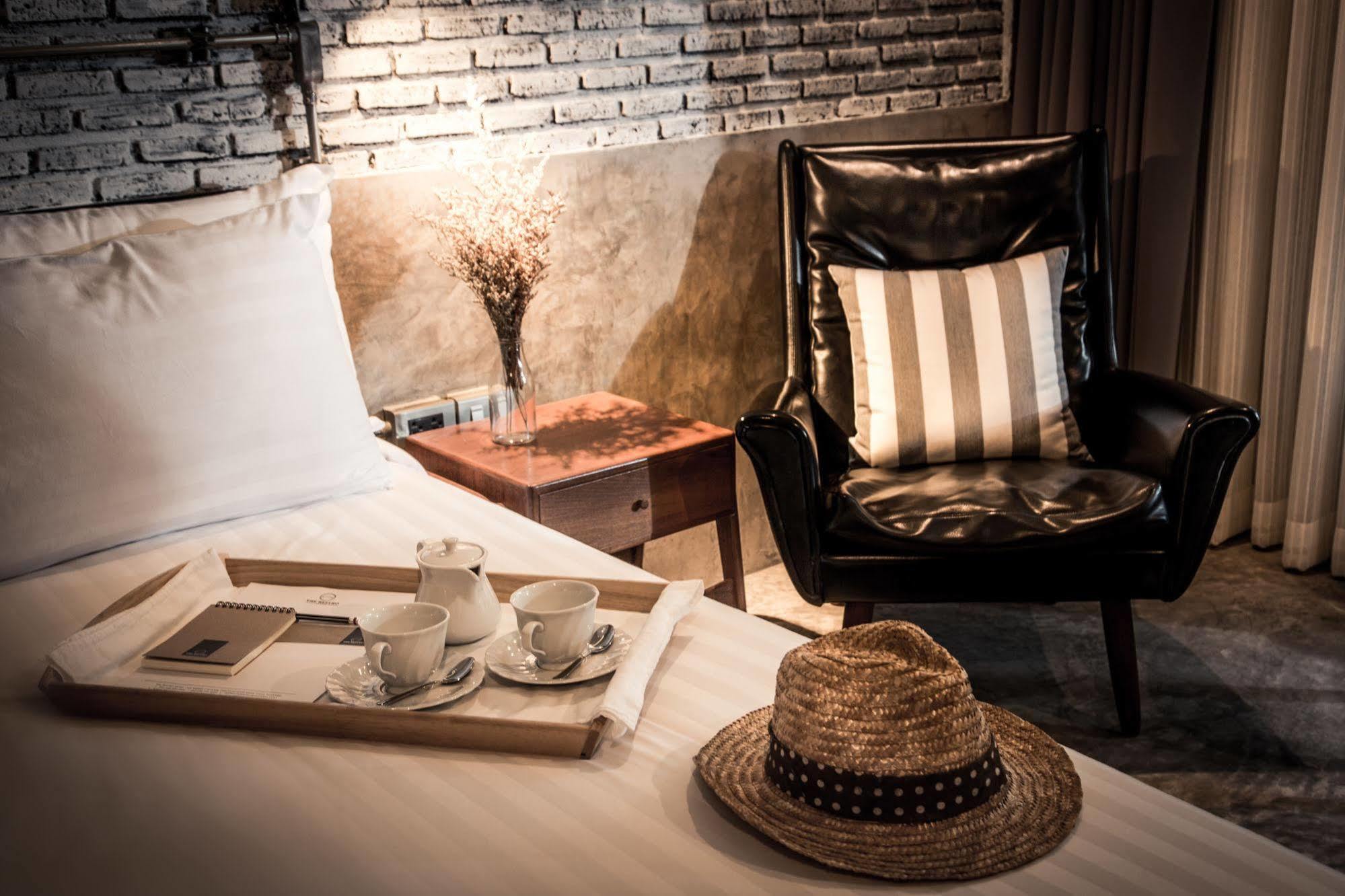 The Restro Hotel Huahin Kültér fotó